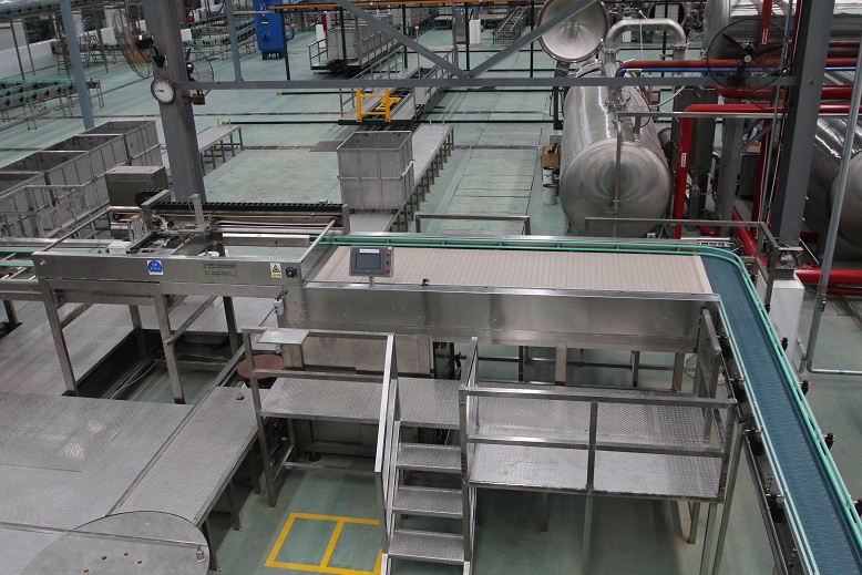 Automatic sterilization cage unloading machine