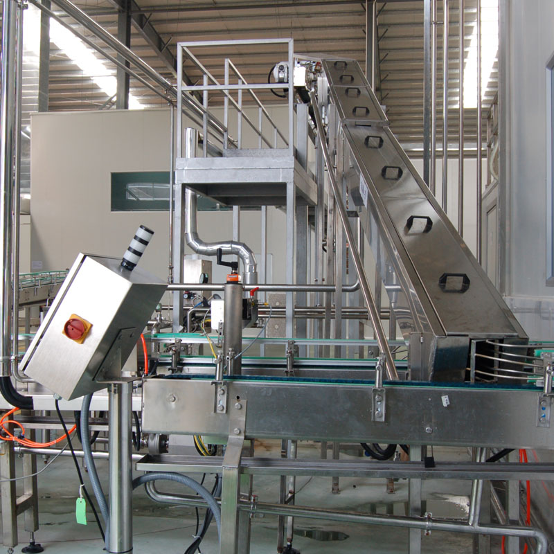 广东三水隐雪--加多宝凉茶每分钟800罐生产线